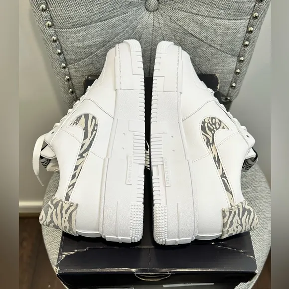 Nike Air Force 1 Pixel SE Women’s White/Particle Gray/Summit White, Size: 10.5