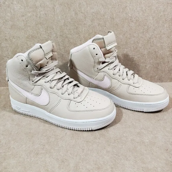 Nike Air Force 1 Sanddrift Light Soft Pink High Tops Womens Size 9.5