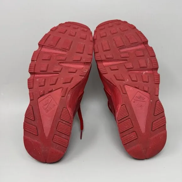 Nike Air Huarache Triple Red Mens Size 7.5 Athletic Running Shoes Sneakers