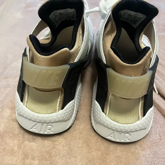 Nike Air Huarache White Sandrift Chunky Sneakers