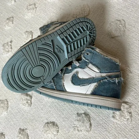 Nike Air Jordan 1 High Denim White CU0450-104 Youth Size 9C Lace Up Sneakers