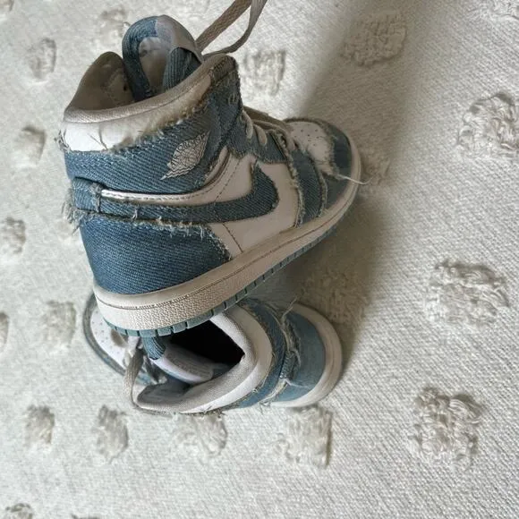 Nike Air Jordan 1 High Denim White CU0450-104 Youth Size 9C Lace Up Sneakers
