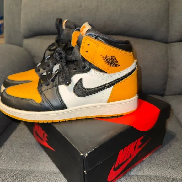 Nike Air Jordan 1 High OG Sneakers