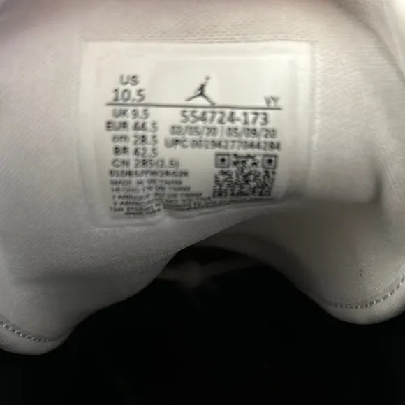 Nike Air Jordan 1 Mid Chicago 2020 White 554724-173 Size 10.5
