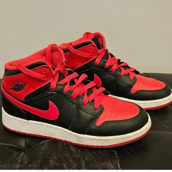 Nike Air Jordan 1 Mid GS 'Alternate Bred' 2022