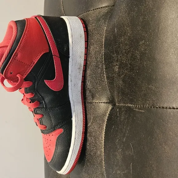 Nike Air Jordan 1 Mid GS 'Alternate Bred' 2022