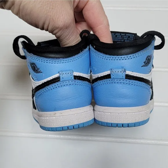 Nike Air Jordan 1 Retro High OG UNC Toe (TD) Sneakers