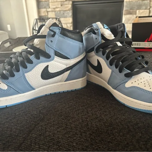 Nike Air Jordan 1 Retro High Sneakers