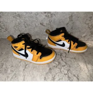 Nike Air Jordan 1 Shoes Toddler 10C Mid Taxi/Black-White