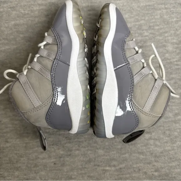 Nike Air Jordan 11 Retro Gray Toddler Size 8C Athletic Shoes Sneakers 378040-005
