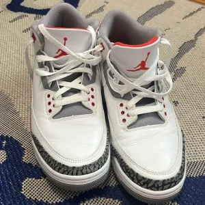 Nike Air Jordan 3 retro sneakers