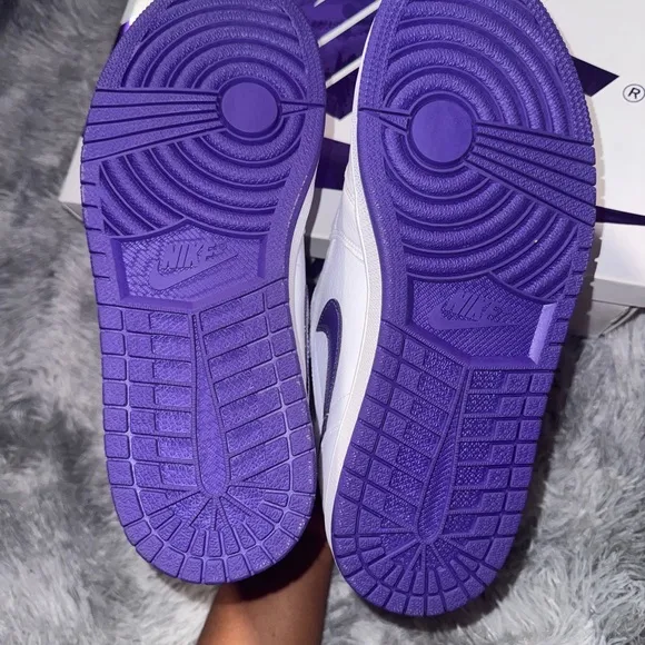 Nike Air Jordan High OG Sneakers Women’s