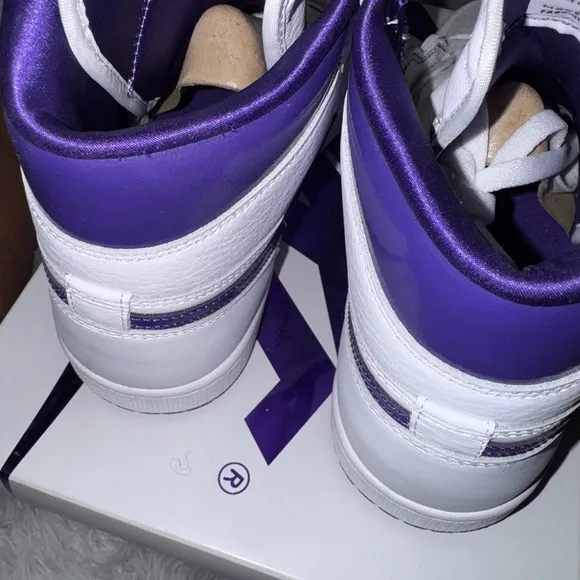 Nike Air Jordan High OG Sneakers Women’s