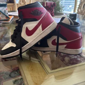 Nike Air Jordan High-Top Sneakers Red Black White
