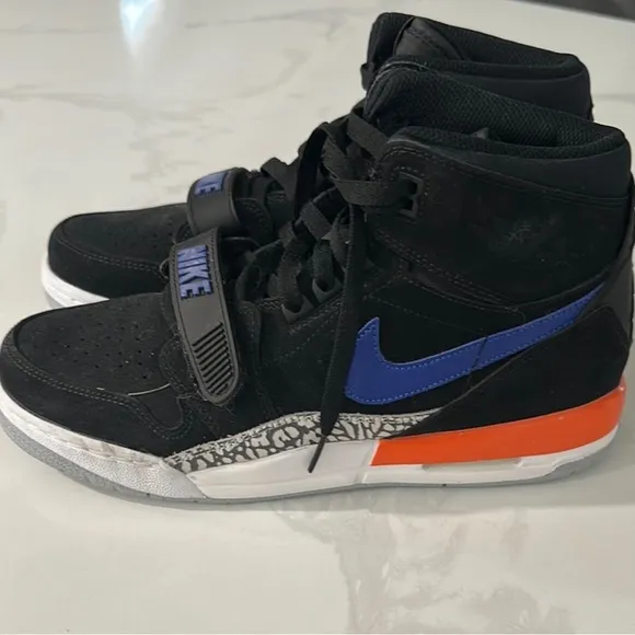 Nike Air Jordan Kids Black and Blue High-Top  boys Sneakers Size 7