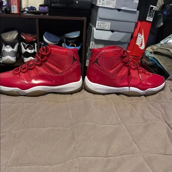 Nike Air Jordan Retro 11 -Win like 96 Gym Red