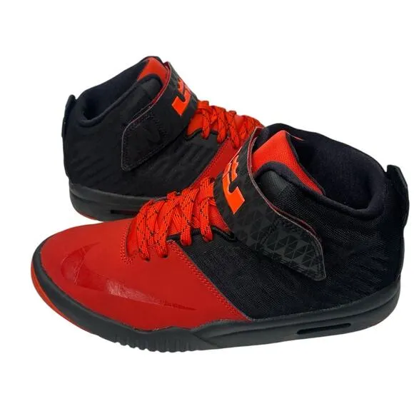NIKE AIR LEBRON AKRONITE SNEAKERS SIZE 6.5 YOUTH