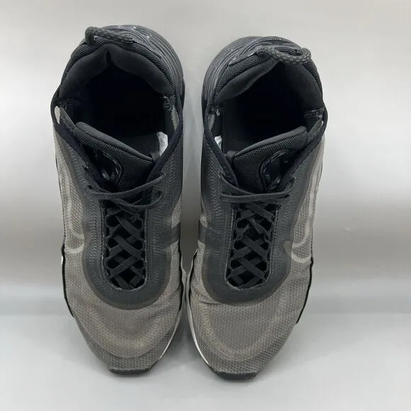 Nike Air Max 2090 Men Size 9.5 Shoes Black White Low Top Running Comfort Sneaker