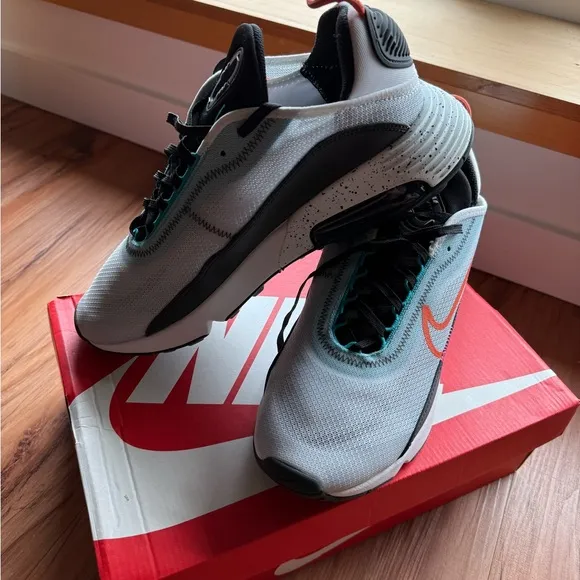 Nike Air Max 2090 White Turf Orange Speckled – Size 10 US Brand new