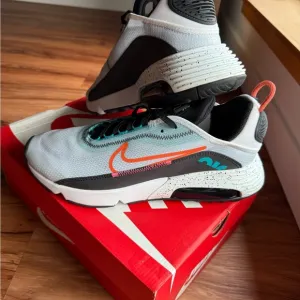 Nike Air Max 2090 White Turf Orange Speckled – Size 10 US Brand new