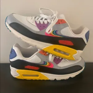 Nike Air Max 90 Be True Sneakers: Multicolor