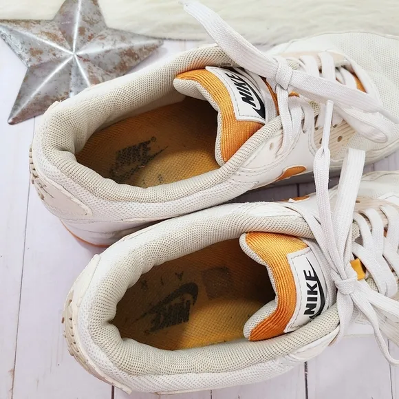 Nike Air Max 90 SE Sneakers Sanddrift Light Curry orange women's size 9