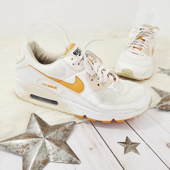 Nike Air Max 90 SE Sneakers Sanddrift Light Curry orange women's size 9