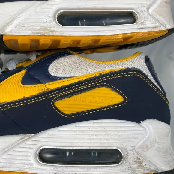 Nike Air Max 90 Sneakers Running Shoes Michigan Navy Blue Yellow Sz 9 DC9845-101