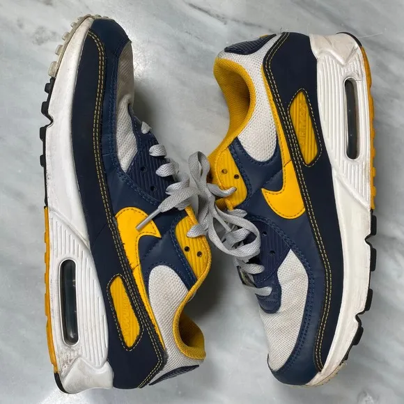 Nike Air Max 90 Sneakers Running Shoes Michigan Navy Blue Yellow Sz 9 DC9845-101