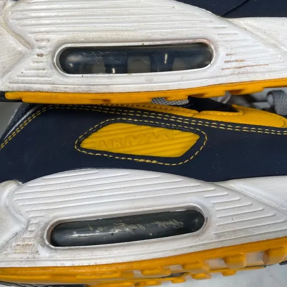 Nike Air Max 90 Sneakers Running Shoes Michigan Navy Blue Yellow Sz 9 DC9845-101