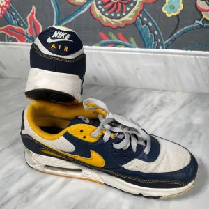 Nike Air Max 90 Sneakers Running Shoes Michigan Navy Blue Yellow Sz 9 DC9845-101