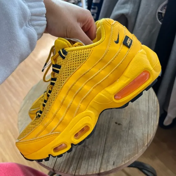 Nike Air Max 95 ReCraft (GS) “NYC Taxi” University Gold Black 3.5Y
