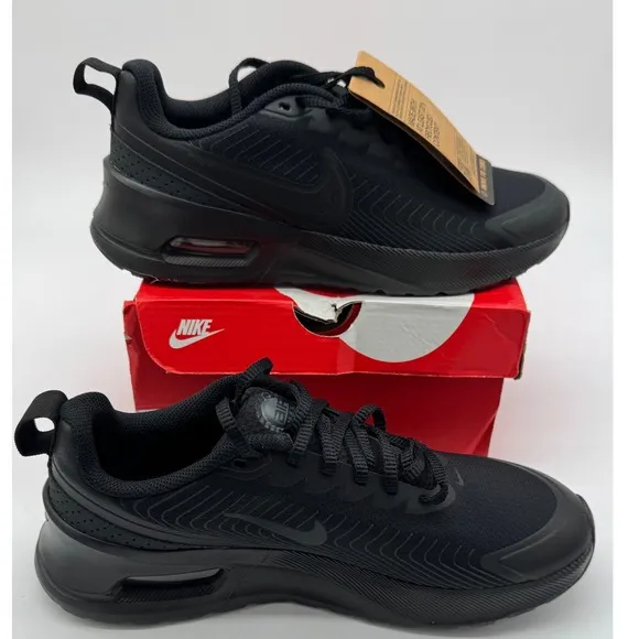 Nike Air Max Nuaxis Running Shoes All Black Cushioned Comfort Mens 9