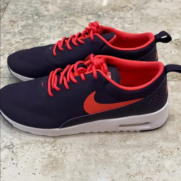 Nike Air Max Thea Purple Dynasty Size 6.5Y