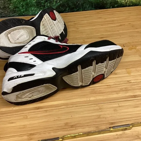 Nike Air Monarch IV White Black Shoes 416355 Red Walking Mens Size 11