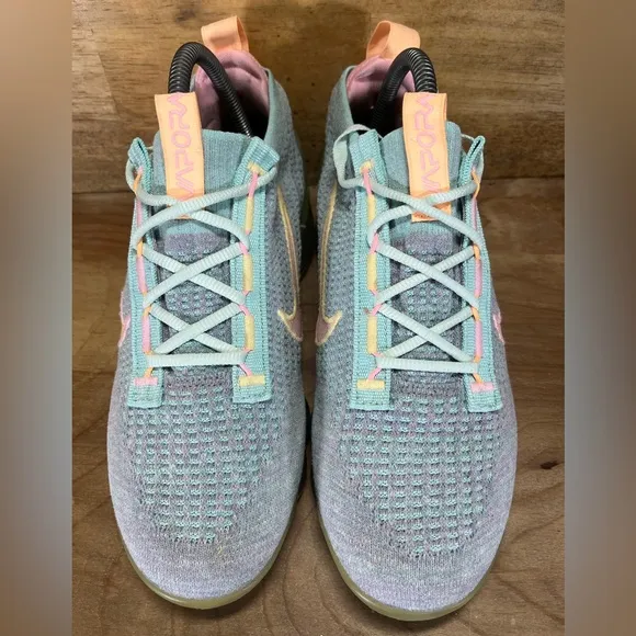 Nike Air VaporMax 2021 Flyknit Womens Size 8.5 Running Shoes Sneakers Light Dew