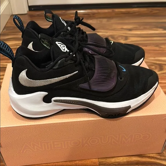 Nike Black and White Chunky Sneakers