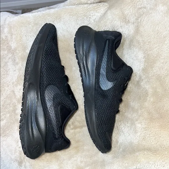 Nike Black Mesh Running Shoes