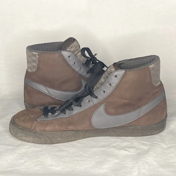 NIKE Blazer Hi Premium dark cider high tops 2008 SIZE 10.5 sneakers Nubuck