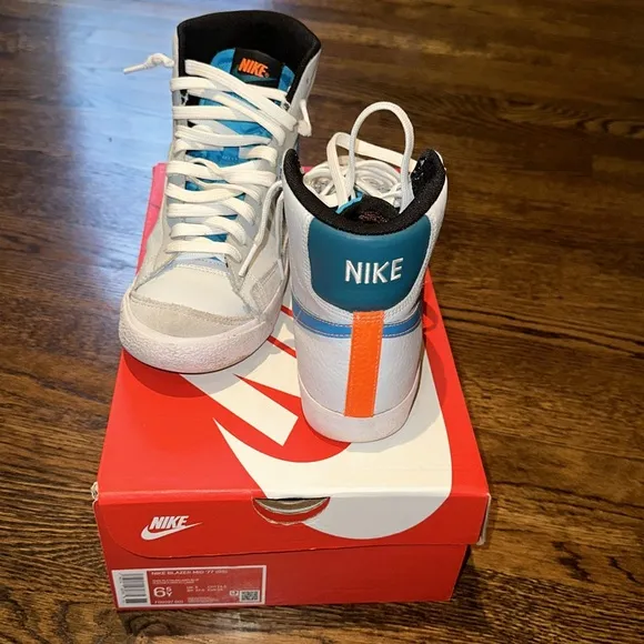Nike Blazer Mid '77 GS 'Pure Platinum Laser Blue’ Worn Few Times