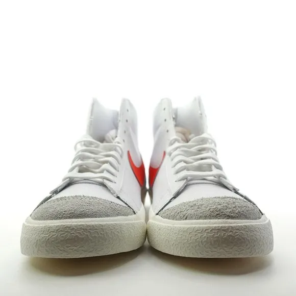 Nike Blazer Mid 77 Womens Size 10.5 White Habanero Red Sail CZ1055 101 Mens 9