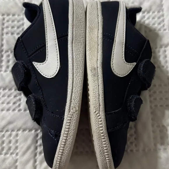 Nike Court Royale Velcro Closures 10.5C Preschooler Sneakers Running Shoes Sport