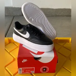 NIKE Court Vision Alta LTS Womens Sneakers - Black/White - Size 8