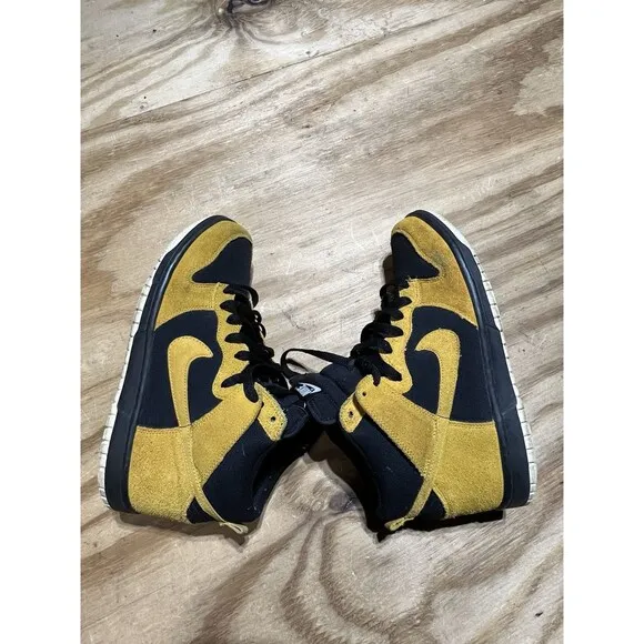 Nike Dunk High Gold Dart Men 8.5 Sneakers Shoes Yellow Black 407920 701