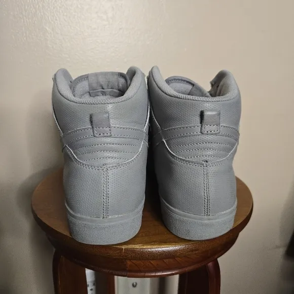 Nike Dunk High Gray Sneakers