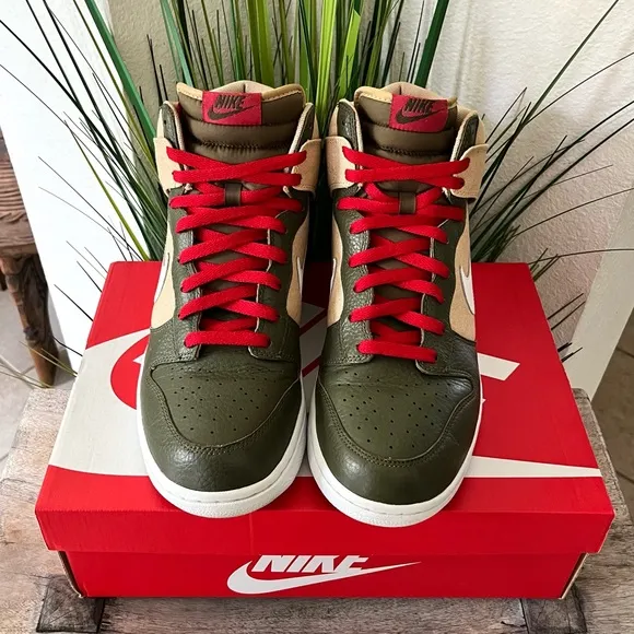 Nike Dunk High Green Beige Sneakers