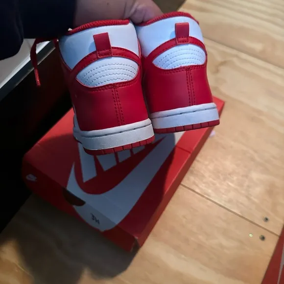 NIKE DUNK HIGH (PS)WHITE/UNIVERSITY REDBLANC/UNIVERSITE ROUGE