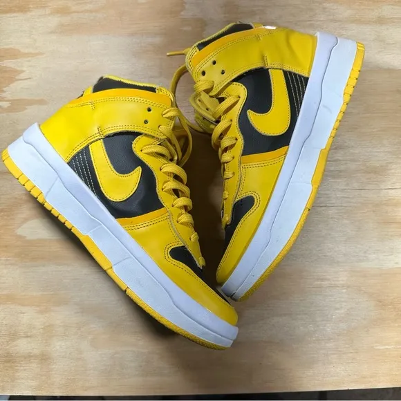 Nike Dunk High Up Varsity Maize Yellow and Black Sneakers Women’s Size 9