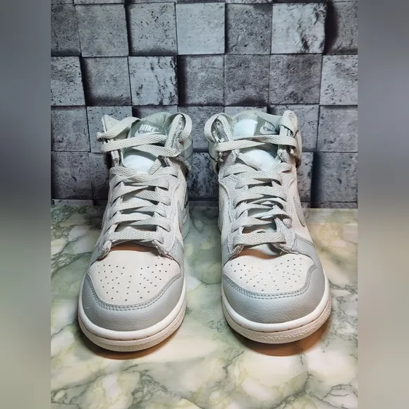 Nike Dunk SE High Mint Plaid Boy's Size 6.5 Y  ..