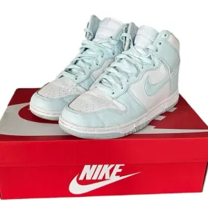 Nike Dunks High Top Light Glacier Blue Sneakers Next Nature Women’s 7.5